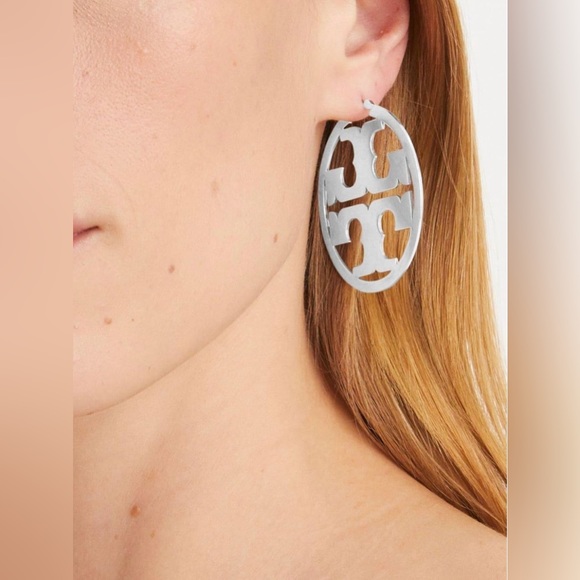 Tory Burch Miller cut-out hoop earrings - Picture 1 of 7